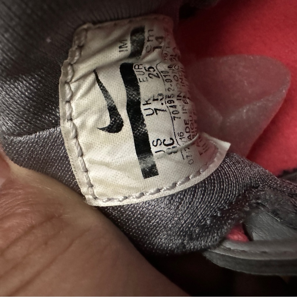 Girls Grey Nike Huarache shoes - Picture 7 of 7